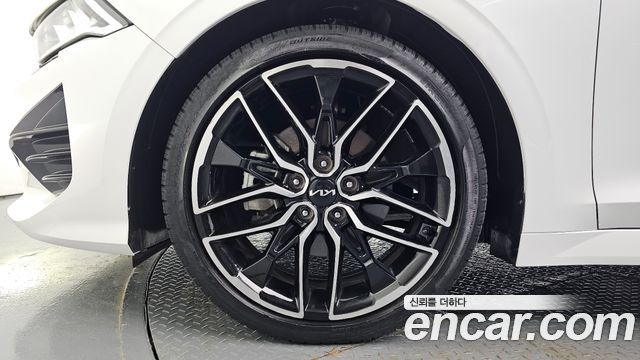 Kia K5 2022 — photo 5