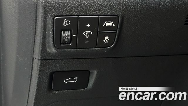 Kia K5 2022 — photo 14