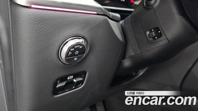 Mercedes-Benz GLC-Class 2026 — photo 20