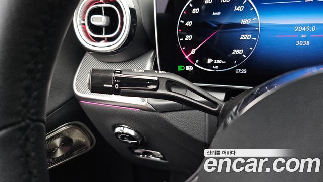 Mercedes-Benz GLC-Class 2026 — photo 21