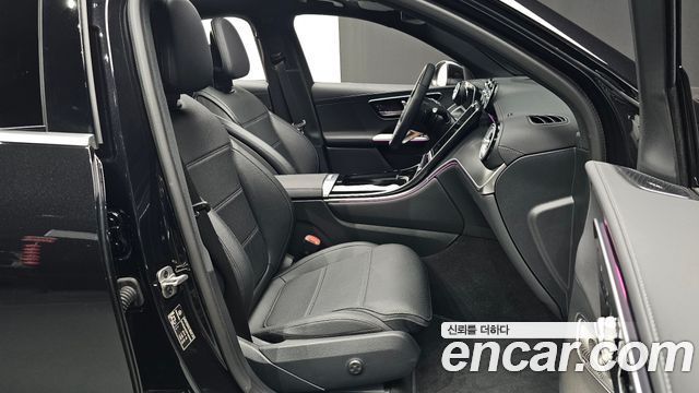 Mercedes-Benz GLC-Class 2026 — photo 16
