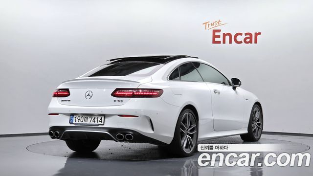 Mercedes-Benz E-Class 2021 — photo 2