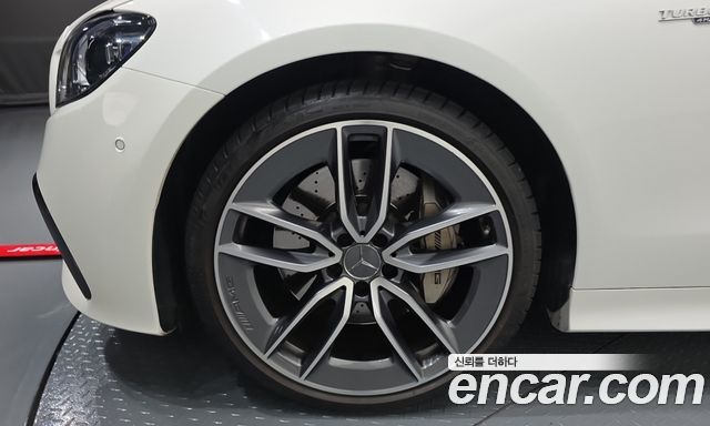 Mercedes-Benz E-Class 2021 — photo 5