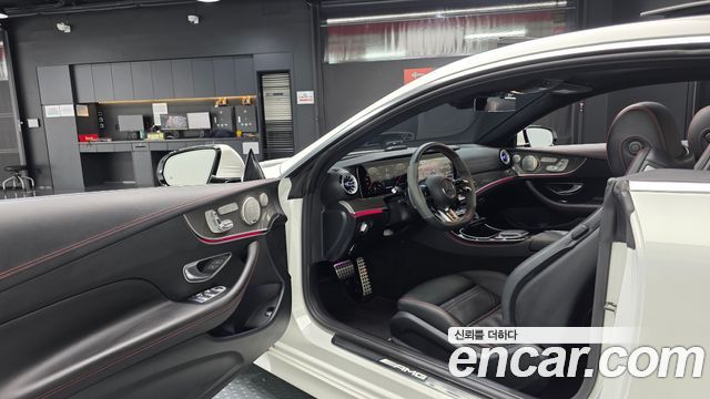 Mercedes-Benz E-Class 2021 — photo 13