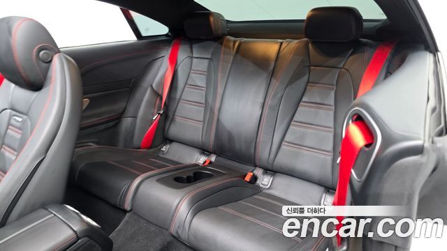 Mercedes-Benz E-Class 2021 — photo 17