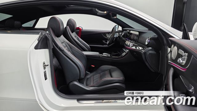 Mercedes-Benz E-Class 2021 — photo 16