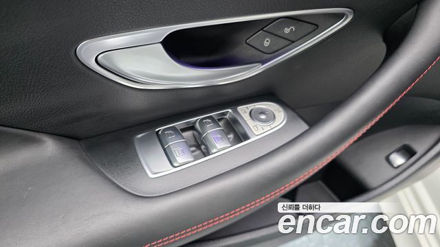 Mercedes-Benz E-Class 2021 — photo 31