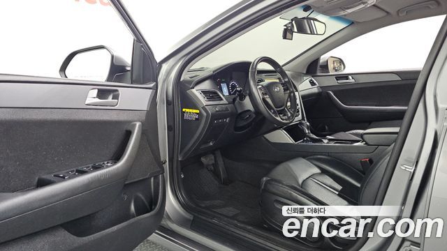 Hyundai Sonata 2017 — photo 13