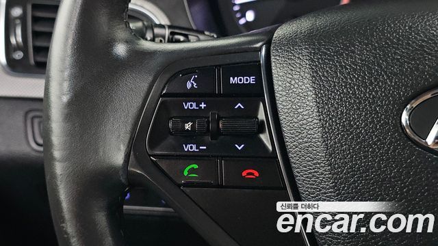 Hyundai Sonata 2017 — photo 25
