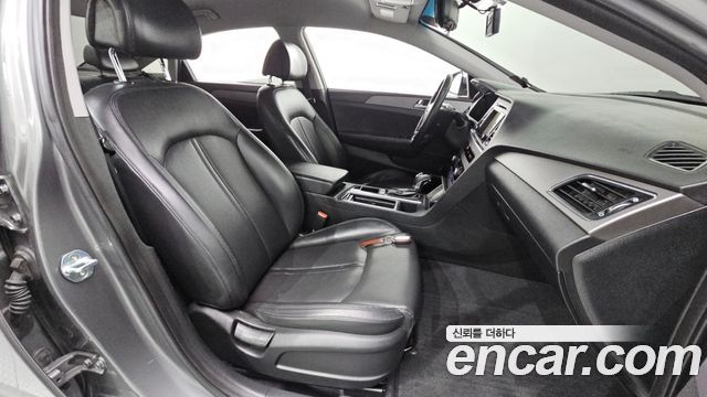 Hyundai Sonata 2017 — photo 16