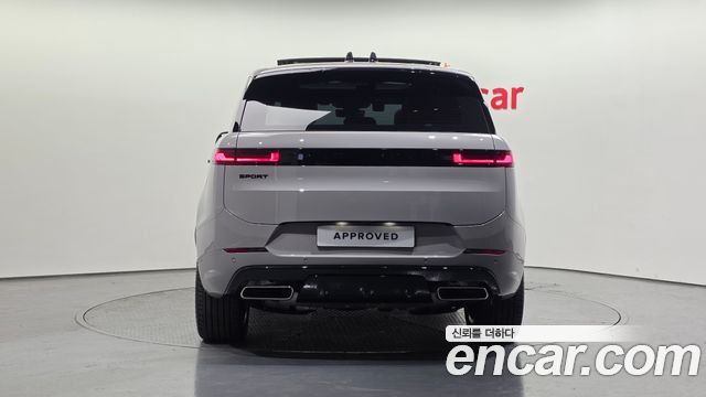 Land Rover Range Rover Sport 2025 — photo 6