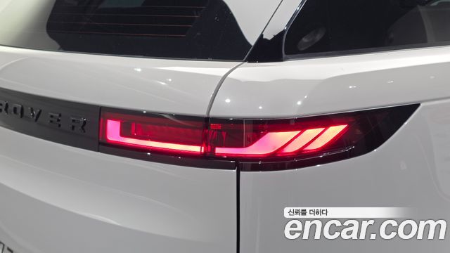 Land Rover Range Rover Sport 2025 — photo 19