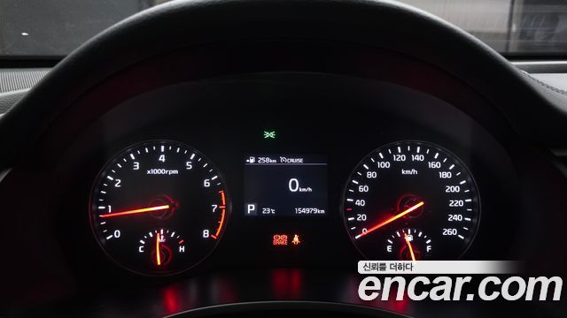Kia K7 2016 — photo 11