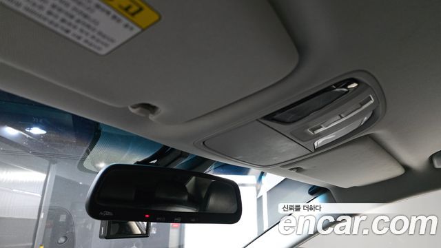 Kia K7 2016 — photo 25
