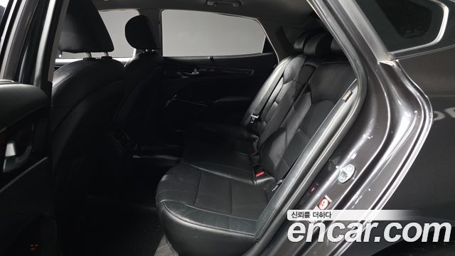 Kia K7 2016 — photo 16