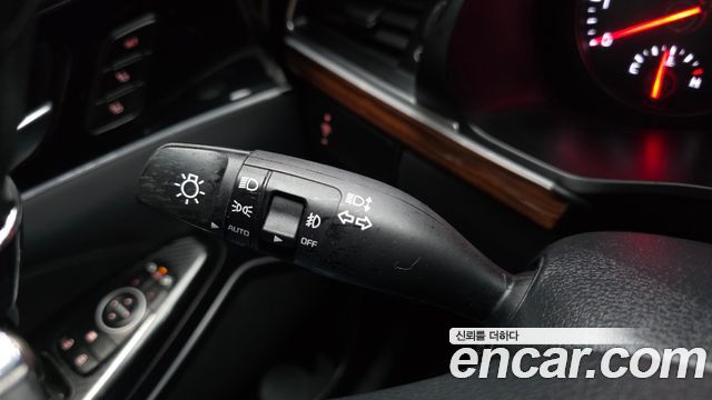 Kia K7 2016 — photo 27