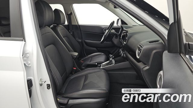Hyundai Venue 2022 — photo 17