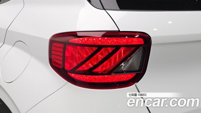 Hyundai Venue 2022 — photo 9