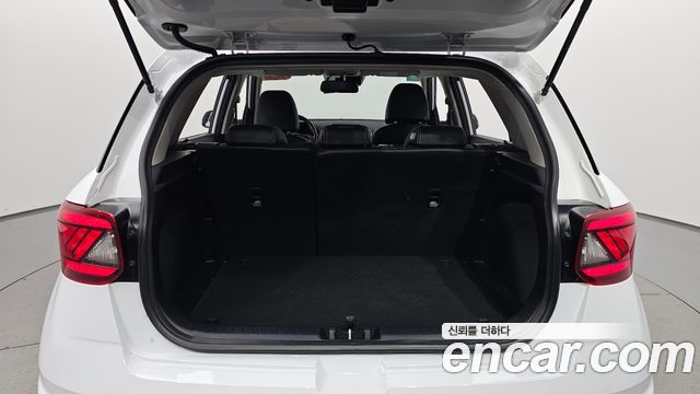 Hyundai Venue 2022 — photo 30