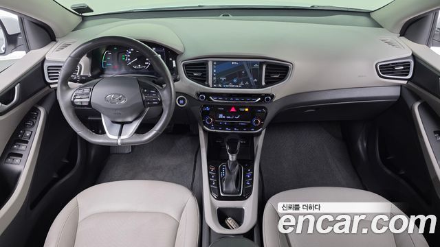 Hyundai Ioniq 2019 — photo 10