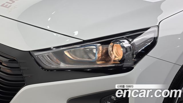 Hyundai Ioniq 2019 — photo 8