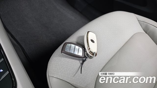 Hyundai Ioniq 2019 — photo 30