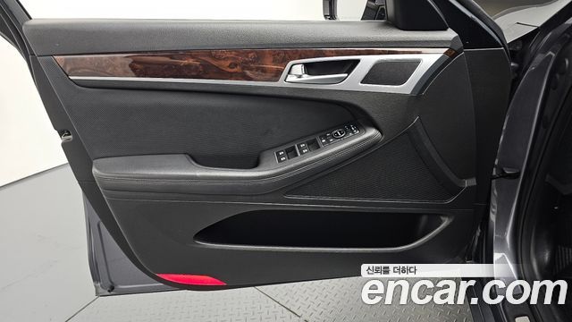 Hyundai Genesis 2016 — photo 14