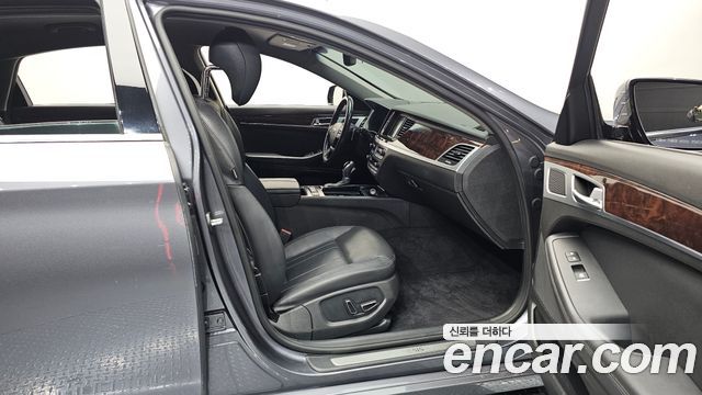 Hyundai Genesis 2016 — photo 16