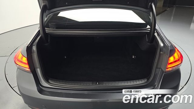 Hyundai Genesis 2016 — photo 30