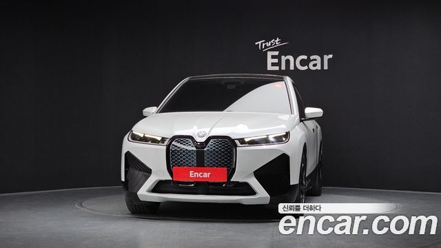 BMW iX 2023 — photo 3