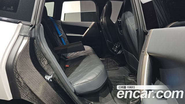 BMW iX 2023 — photo 12