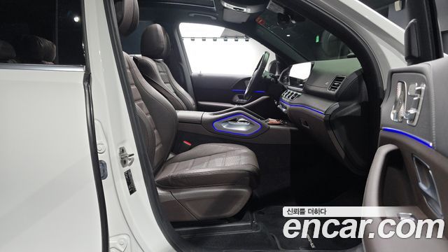 Mercedes-Benz GLS-Class 2022 — photo 16