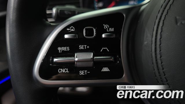 Mercedes-Benz GLS-Class 2022 — photo 30