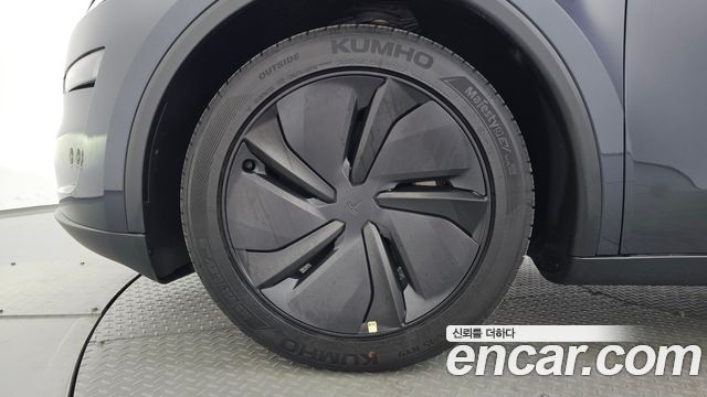 Tesla Model Y 2026 — photo 5