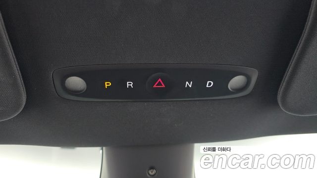 Tesla Model Y 2026 — photo 12