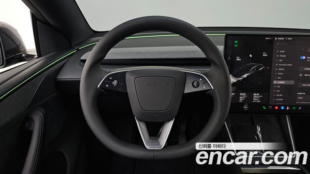 Tesla Model Y 2026 — photo 19
