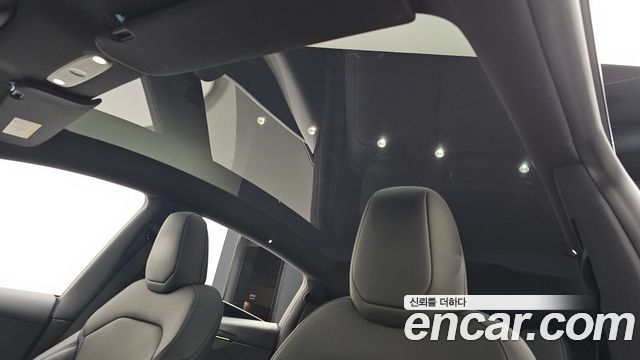 Tesla Model Y 2026 — photo 34