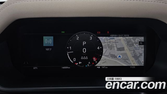 Land Rover Defender 2023 — photo 8