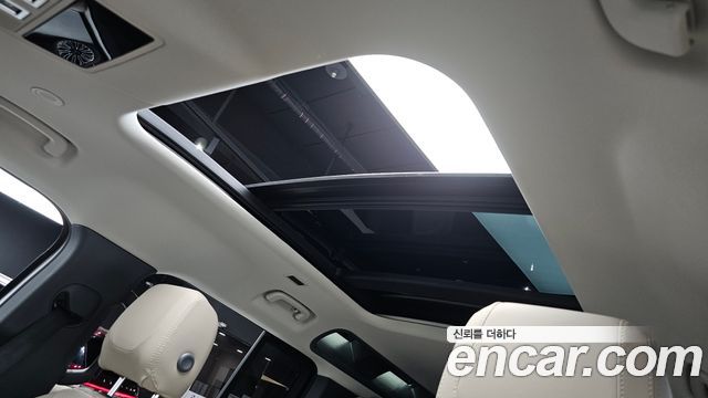 Land Rover Defender 2023 — photo 17
