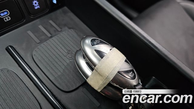 Hyundai Santafe 2024 — photo 29