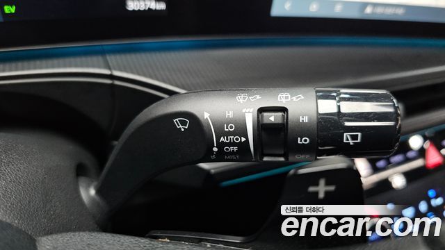 Hyundai Santafe 2024 — photo 35