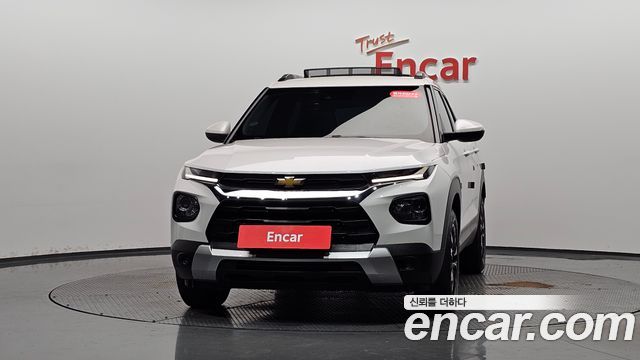 Chevrolet Korea Trailblazer 2021 — photo 3