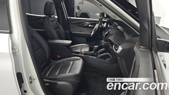 Chevrolet Korea Trailblazer 2021 — photo 16