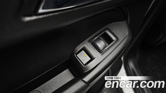 Chevrolet Korea Trailblazer 2021 — photo 28