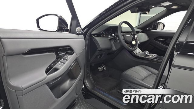 Land Rover Range Rover Evoque 2026 — photo 13