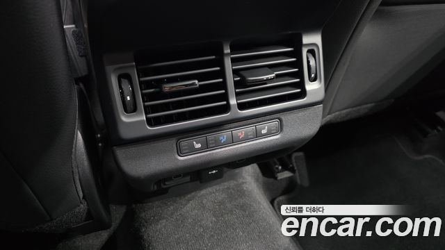 Land Rover Range Rover Evoque 2026 — photo 25