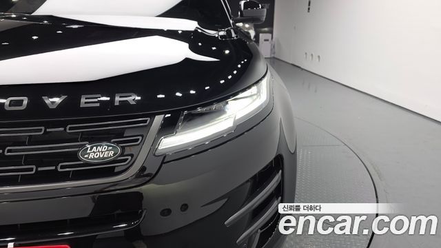 Land Rover Range Rover Evoque 2026 — photo 8