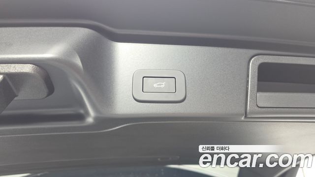 Land Rover Range Rover Evoque 2026 — photo 31