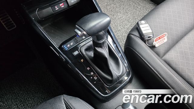 Kia Stonic 2020 — photo 12