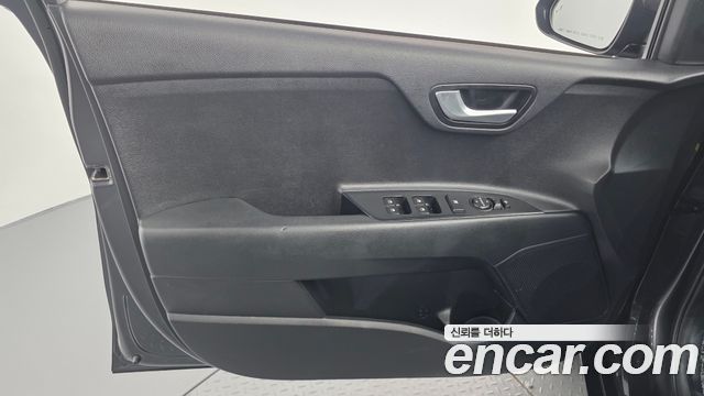 Kia Stonic 2020 — photo 14